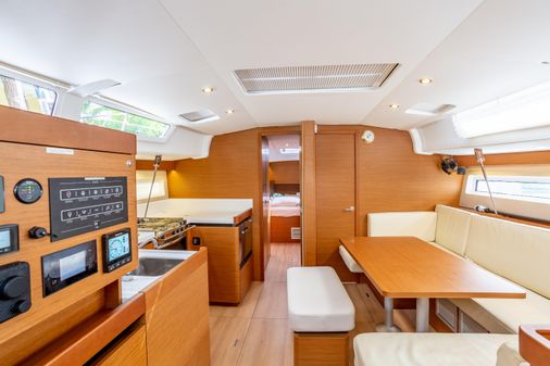 Jeanneau Sun Odyssey 490 image