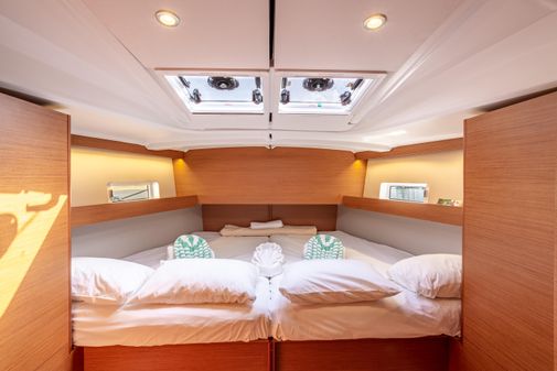 Jeanneau Sun Odyssey 490 image