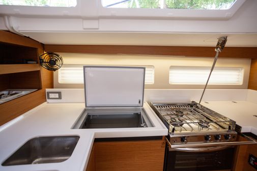 Jeanneau Sun Odyssey 490 image