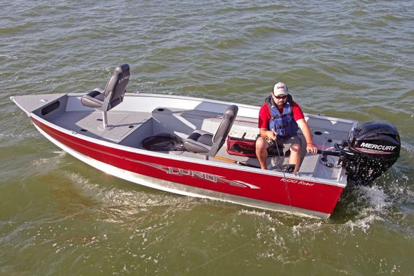 Lund 1600 Rebel Tiller - main image