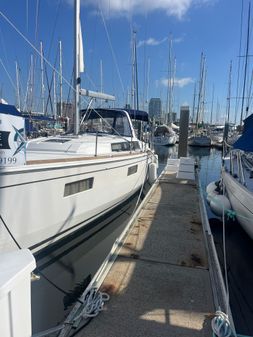 Beneteau Oceanis 38.1 image