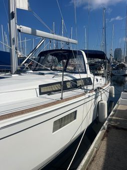 Beneteau Oceanis 38.1 image