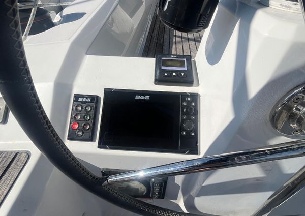 Beneteau Oceanis 38.1 image