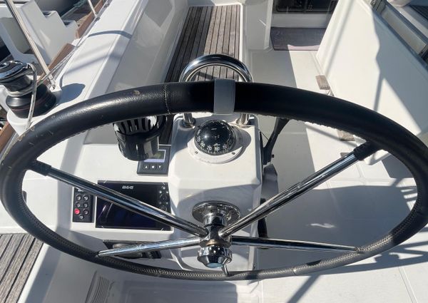 Beneteau Oceanis 38.1 image