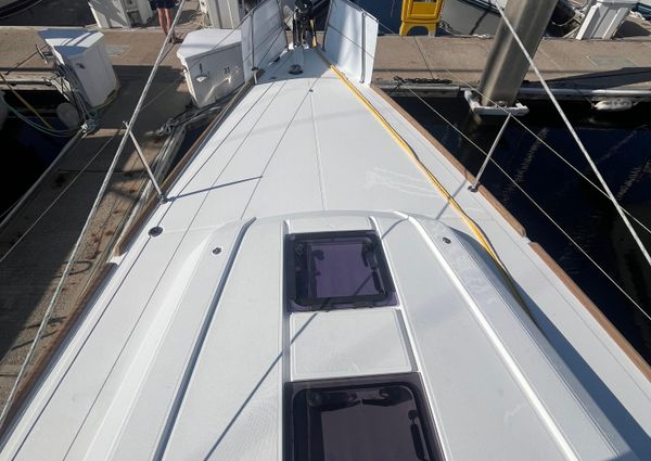 Beneteau Oceanis 38.1 image