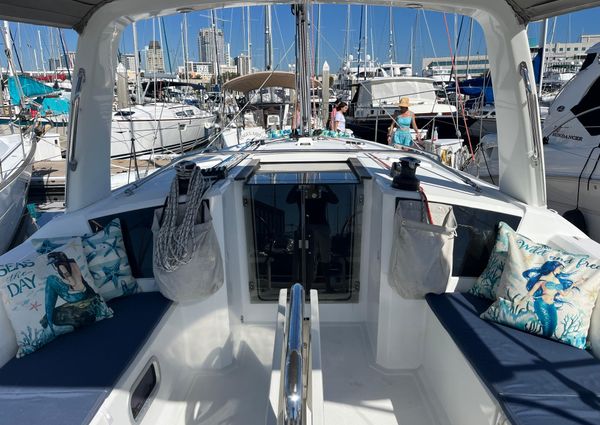 Beneteau Oceanis 38.1 image