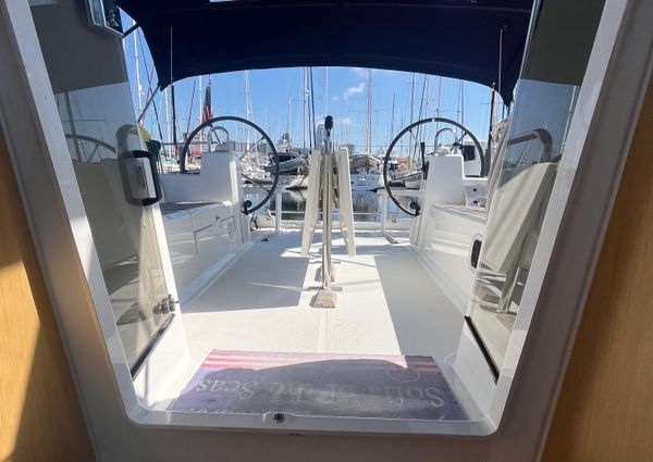 Beneteau Oceanis 38.1 image