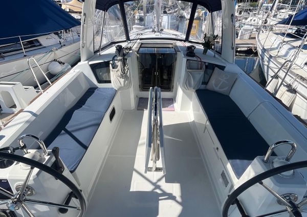 Beneteau Oceanis 38.1 image