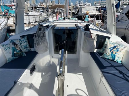 Beneteau Oceanis 38.1 image