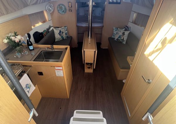 Beneteau Oceanis 38.1 image