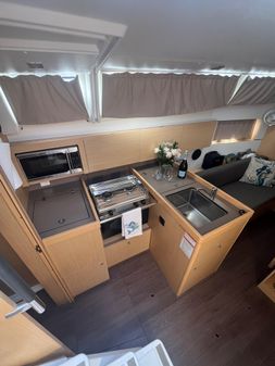 Beneteau Oceanis 38.1 image