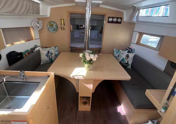 Beneteau Oceanis 38.1 image