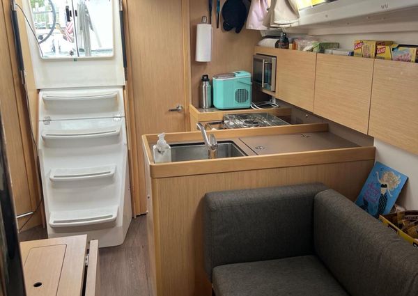 Beneteau Oceanis 38.1 image