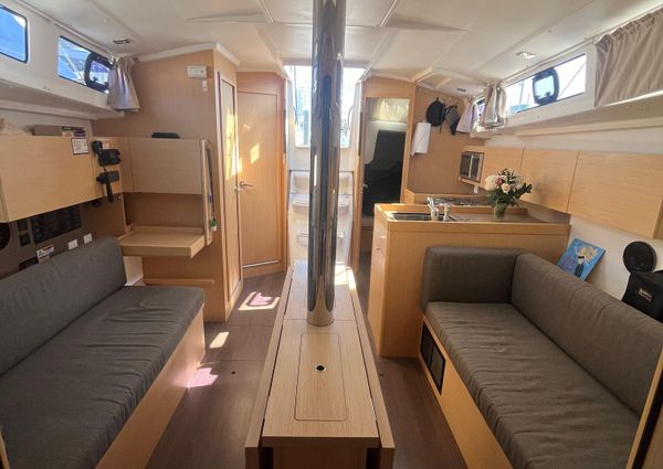 Beneteau Oceanis 38.1 image