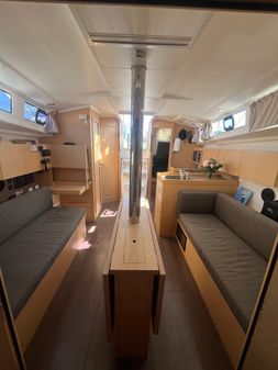 Beneteau Oceanis 38.1 image