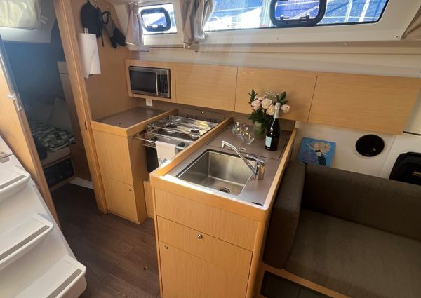 Beneteau Oceanis 38.1 image