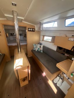 Beneteau Oceanis 38.1 image