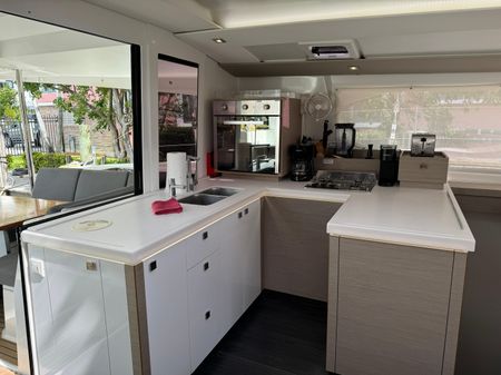 Fountaine Pajot Astrea 42 image