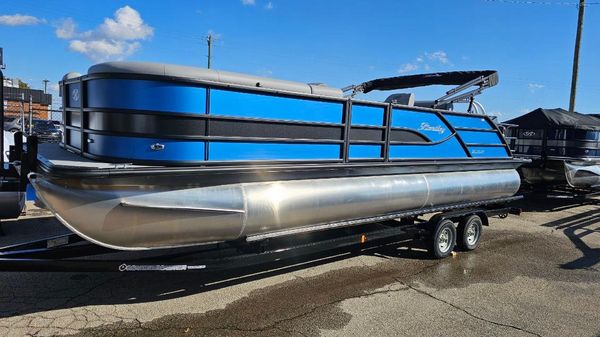 Bentley Pontoons Legacy 243 Swingback 