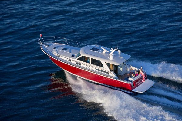 Sabre 45 Salon Express - main image