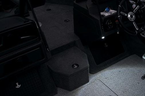 Tracker TARGA-V-19-WT image