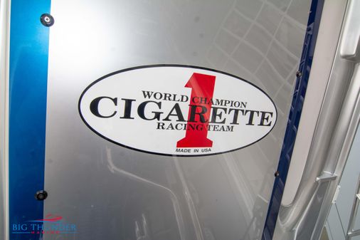 Cigarette 42' X image