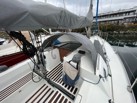 Beneteau First 35S5 image