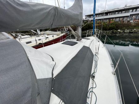 Beneteau First 35S5 image