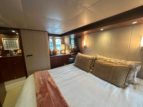 Ocean Alexander 70 Pilothouse image