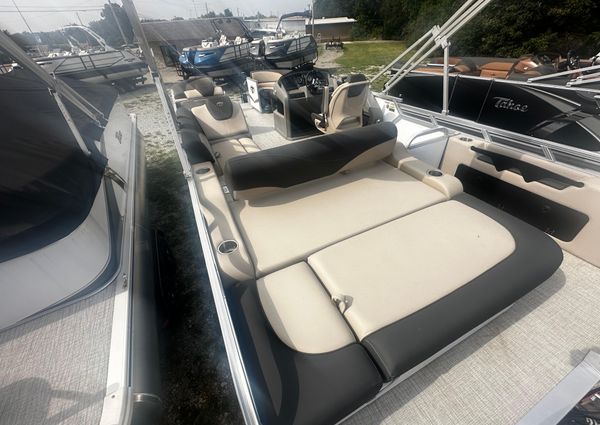 Tahoe-pontoon LTZ-2385-VRB image