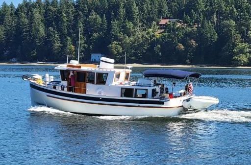 Sundowner Tug Tug 36 