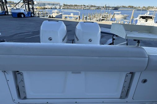 Boston Whaler 33 OUTRAGE image