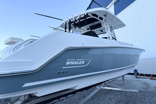 Boston Whaler 33 OUTRAGE image