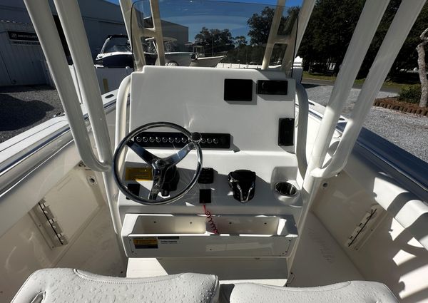 Key-west 244-CENTER-CONSOLE image