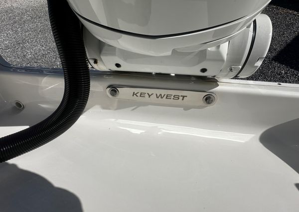 Key-west 244-CENTER-CONSOLE image