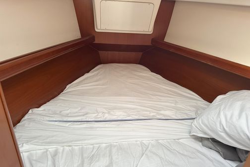 Beneteau Oceanis Clipper 331 image