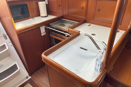 Beneteau Oceanis Clipper 331 image