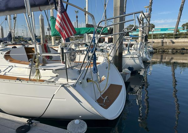 Beneteau Oceanis Clipper 331 image