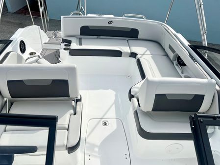 Hurricane SUNDECK-235-OB image