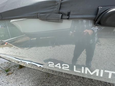 Yamaha Boats 242 Limited S image