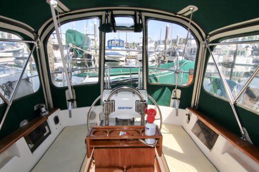 Island Packet 40 image