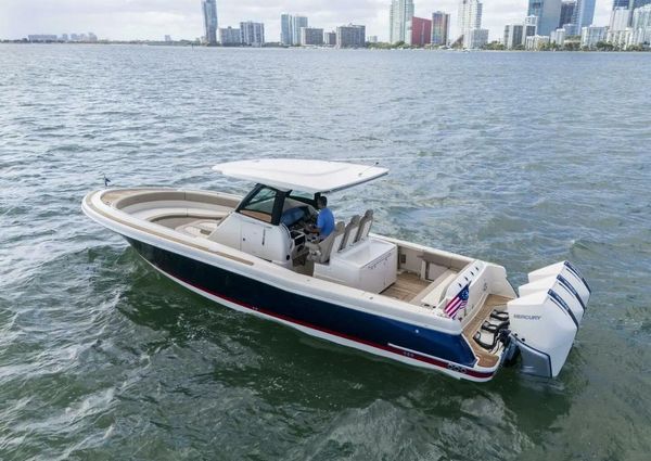 Chris-Craft 34 Catalina image