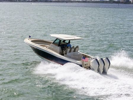 Chris-Craft 34 Catalina image