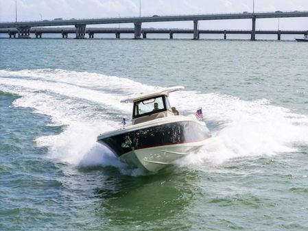 Chris-Craft 34 Catalina image