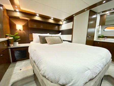 Cruisers Yachts 48 Cantius image