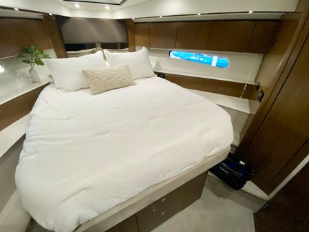 Cruisers Yachts 48 Cantius image