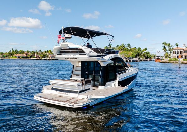 Galeon 400 Fly image