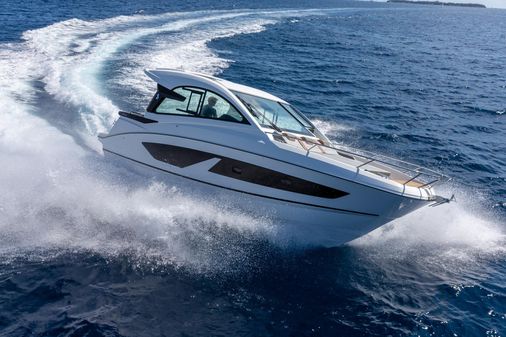 Beneteau GRAN-TURISMO-32-INBOARD image