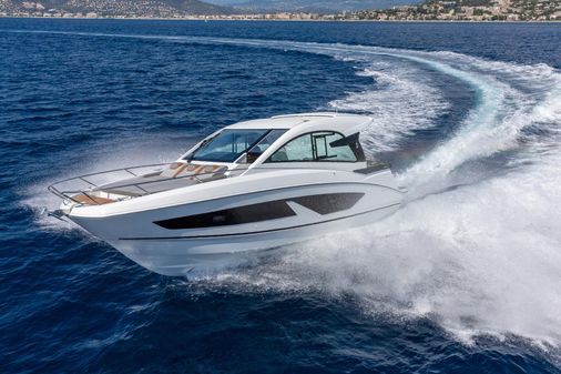 Beneteau GRAN-TURISMO-32-INBOARD image