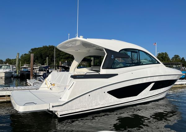 Beneteau GRAN-TURISMO-32-INBOARD image